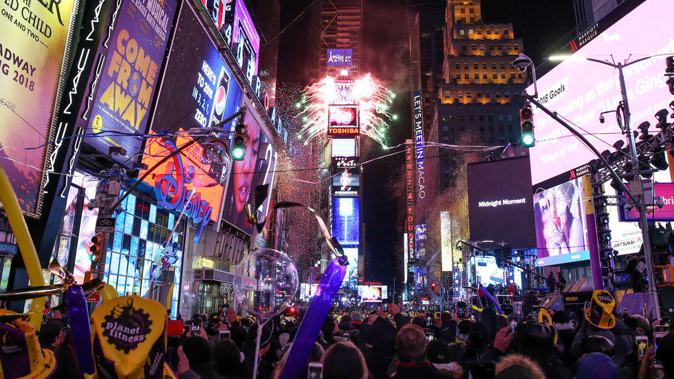 Click to enlarge New Year's celebration
