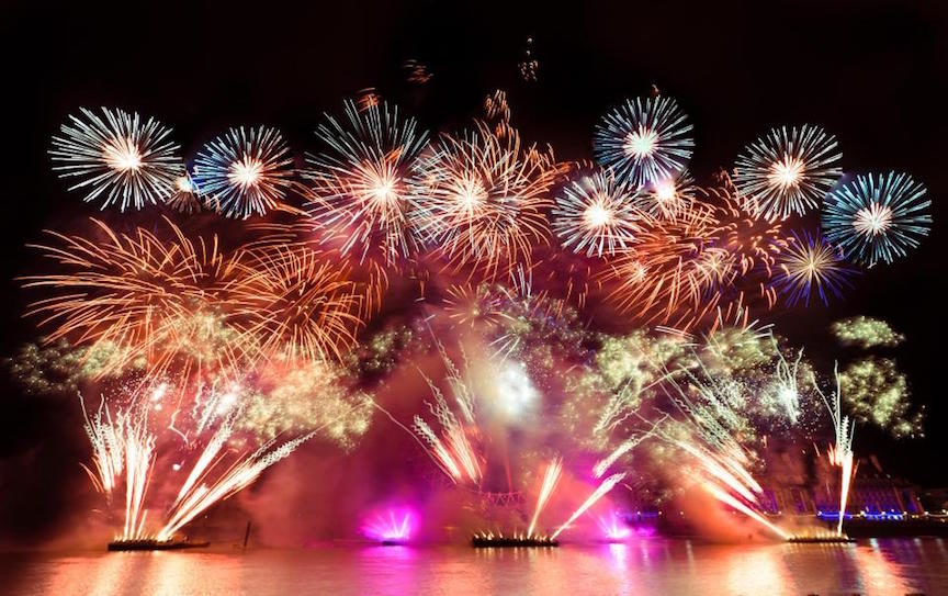 Click to enlarge London fireworks 2019