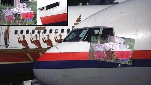 MH17 cockpit bullet holes