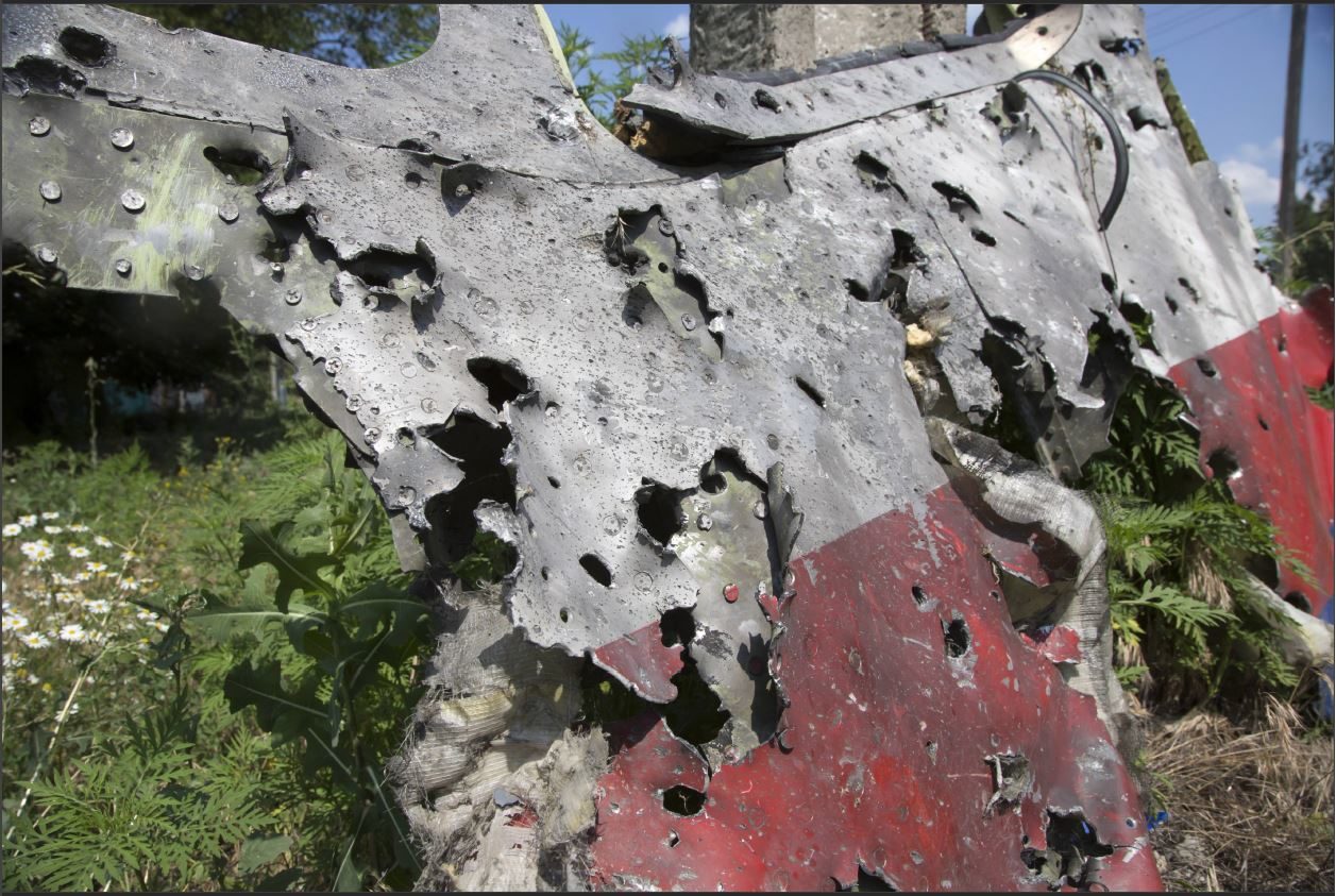MH17 cockpit bullet holes detail