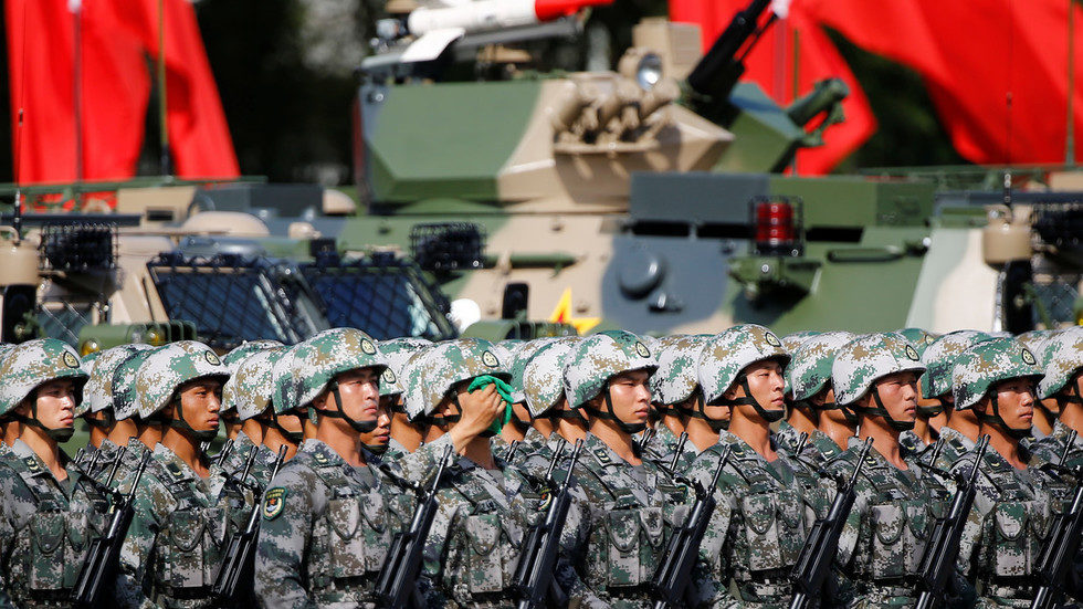 Click to enlarge Chinese troops