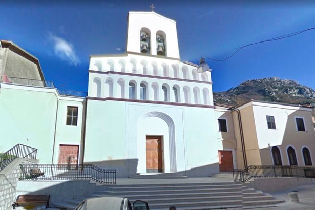 Click to enlarge The church in Frasso Telesino