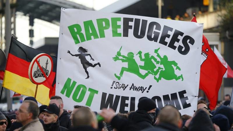 Click to enlarge anti migrant protest germany