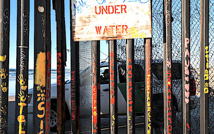 Border fence USMEX