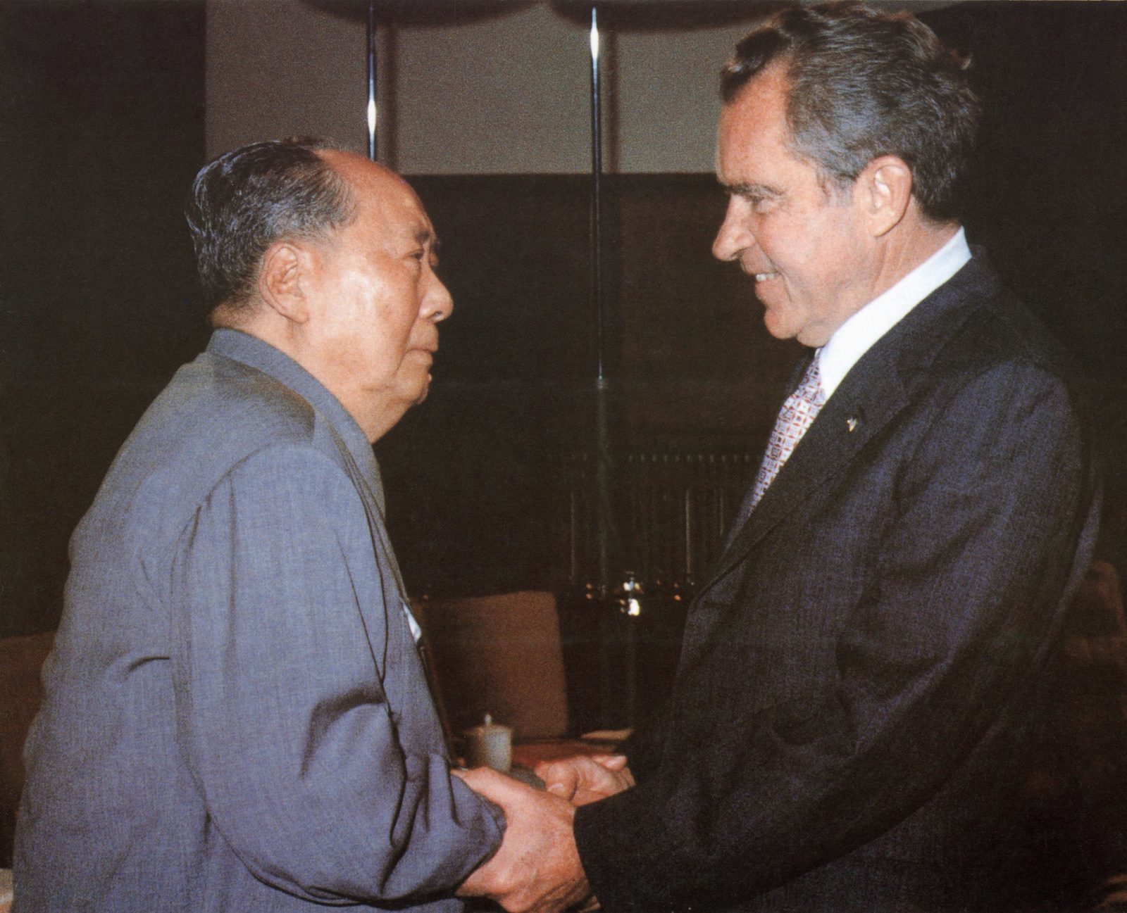 Click to enlarge Mao Zedong and Nixon