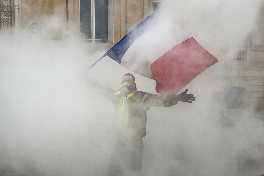 gilet jaune yellow vest