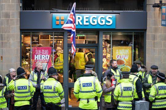 Click to enlarge police yellow vest UK
