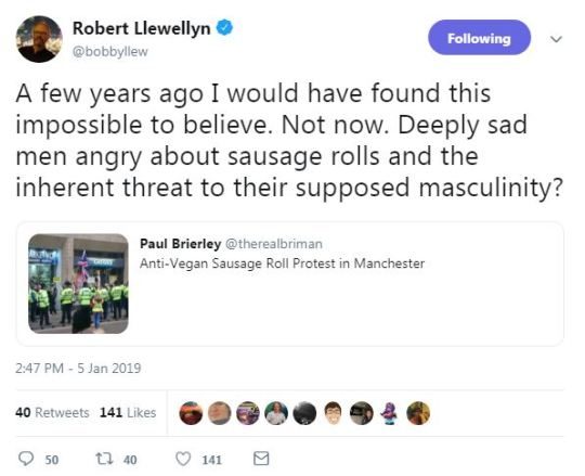 Click to enlarge robert llewellyn tweet