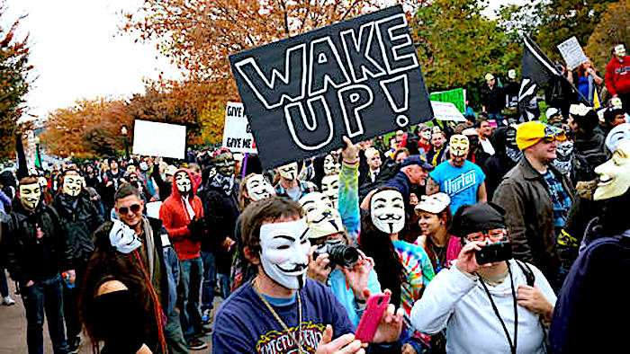 Click to enlarge Parade wake up