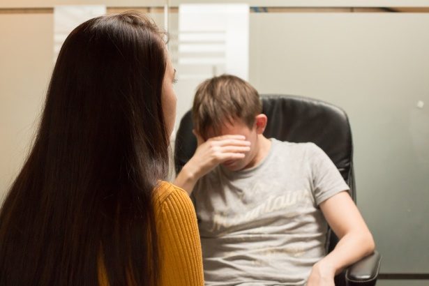 Click to enlarge psychologist boy shame