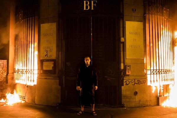 Pyotr Pavlensky arson french bank