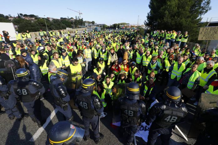 Click to enlarge gilets jaunes