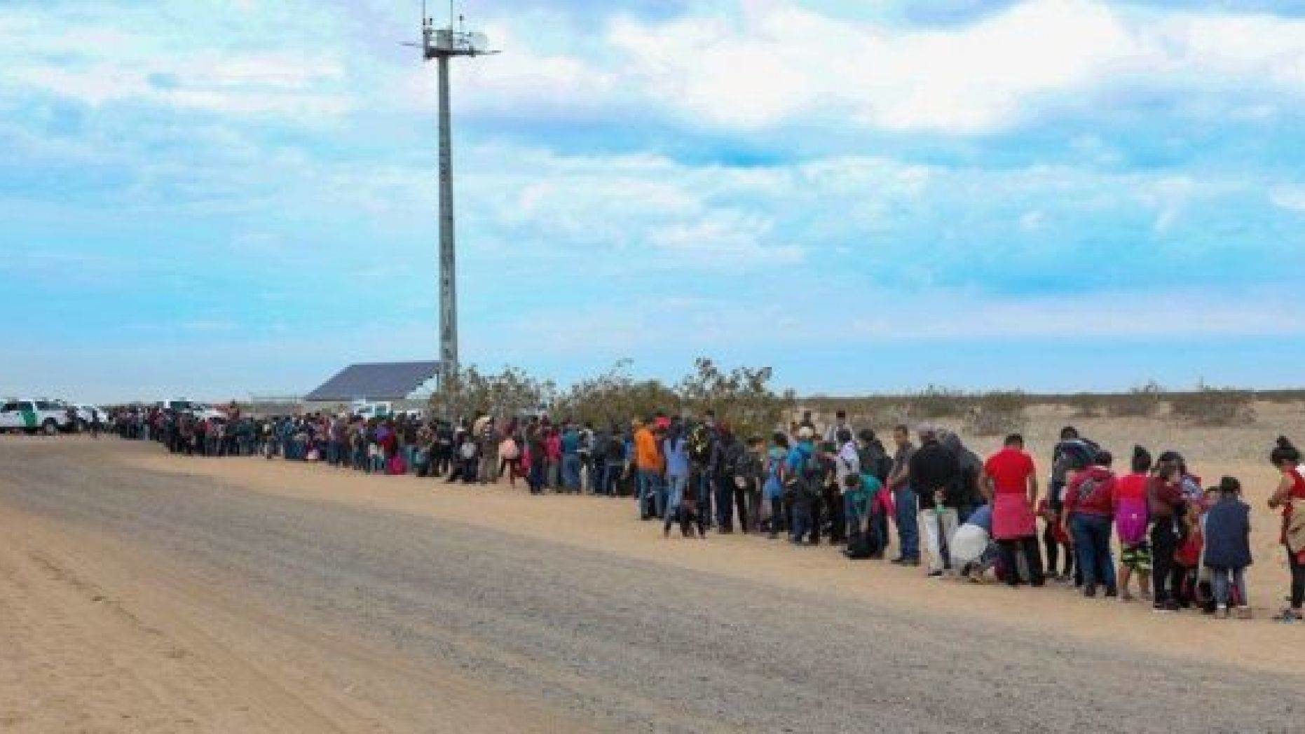 mexico migrants tunnel