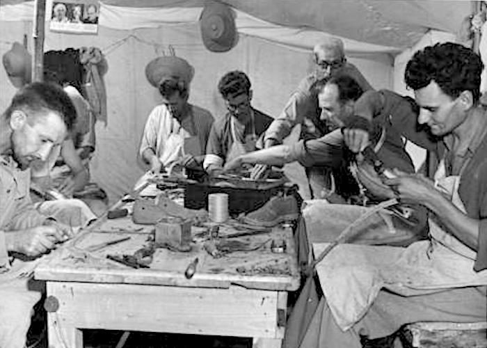 Click to enlarge El Shatt cobblers