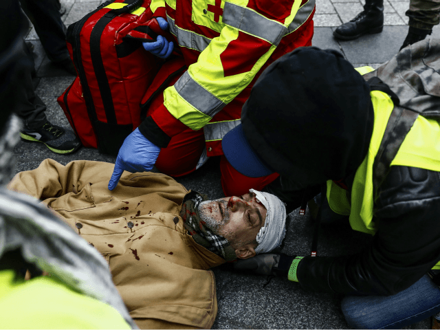 Click to enlarge injured yellow vest