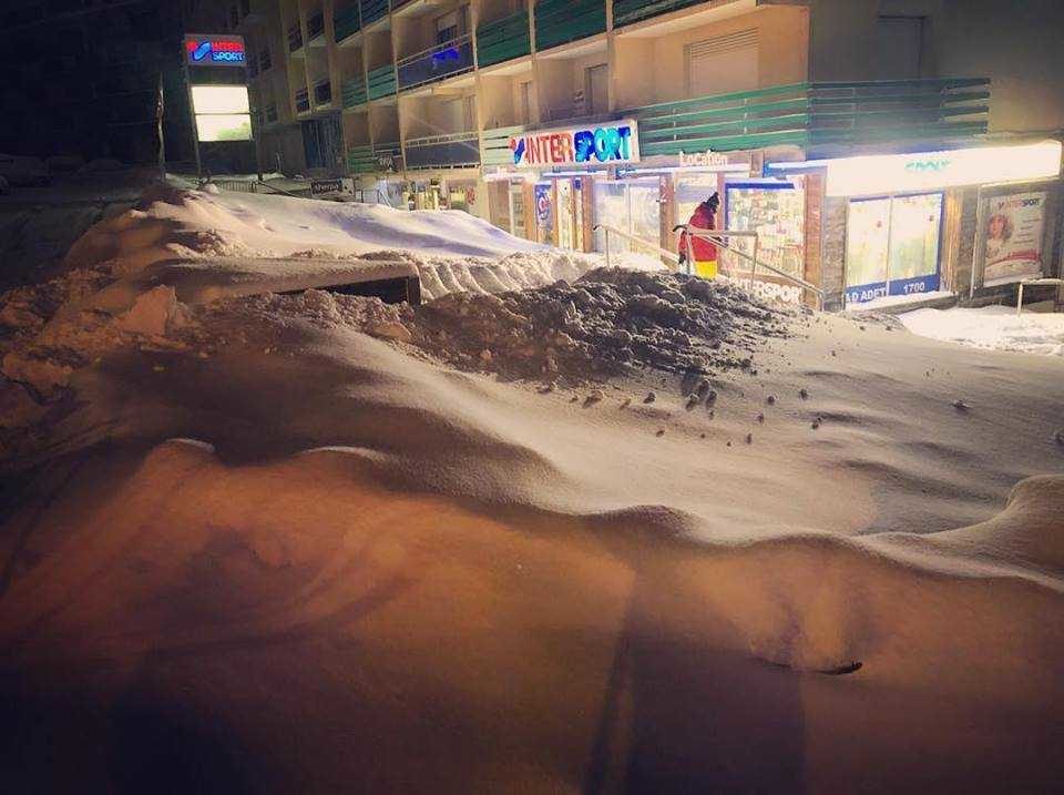 Fresh +50 cm of snow in Saint-Lary-Soulan, France (the Pyrenees) this morning, January 28.