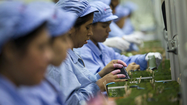Click to enlarge Employees of Orinoquia