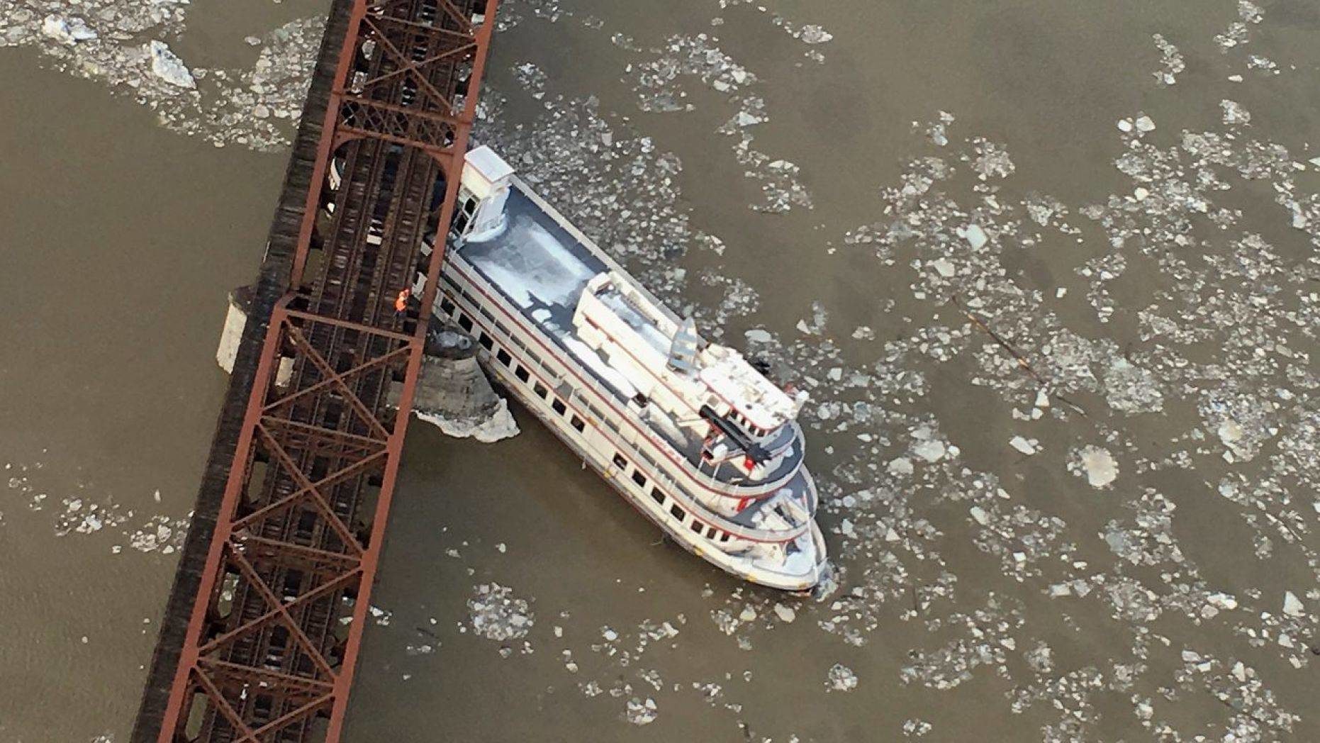 The Captain JP III cruise ship is wedged