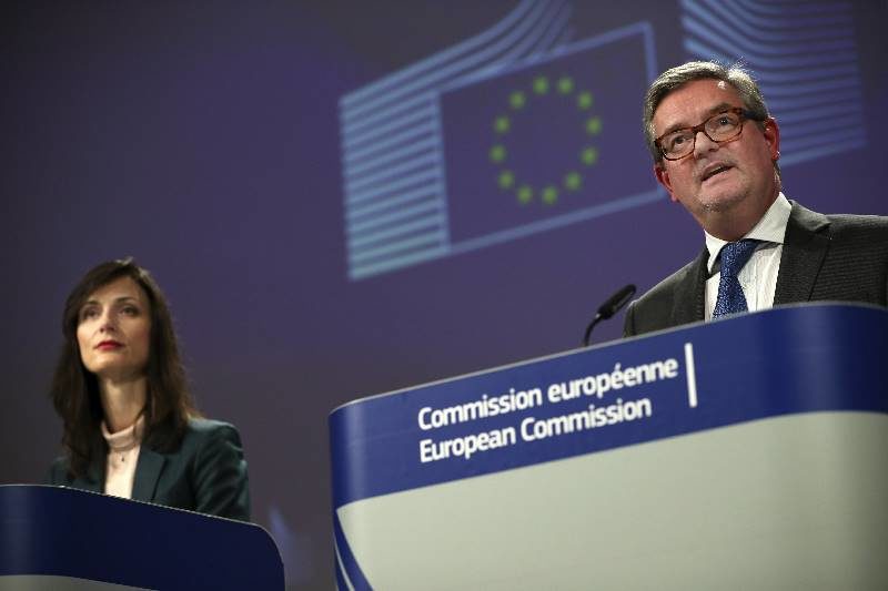EU officials social media surveillance