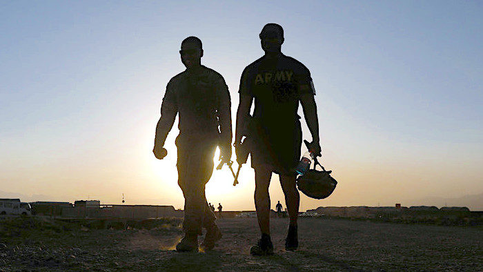 Click to enlarge 2US troops