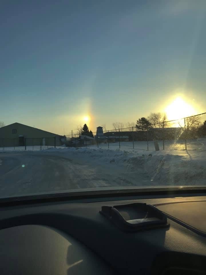 Click to enlarge Sun dogs over central, IL