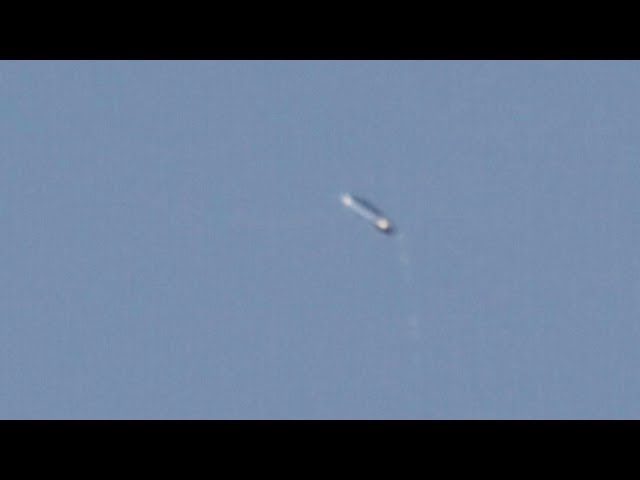 pill shaped UFO over NC