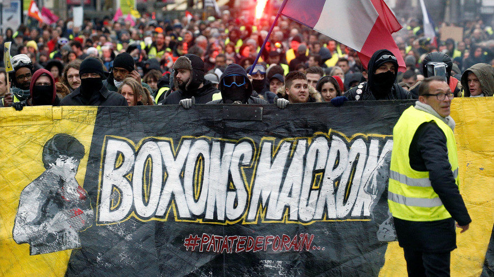 Click to enlarge yellow vest