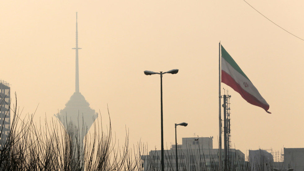 Click to enlarge iran tehran flag