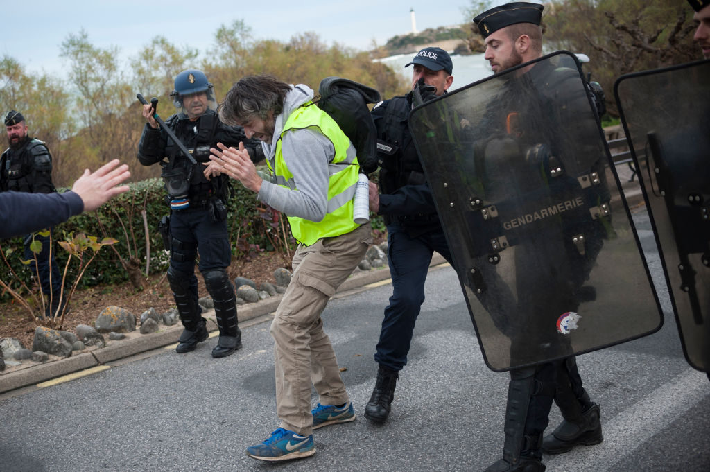 yellow vest protester