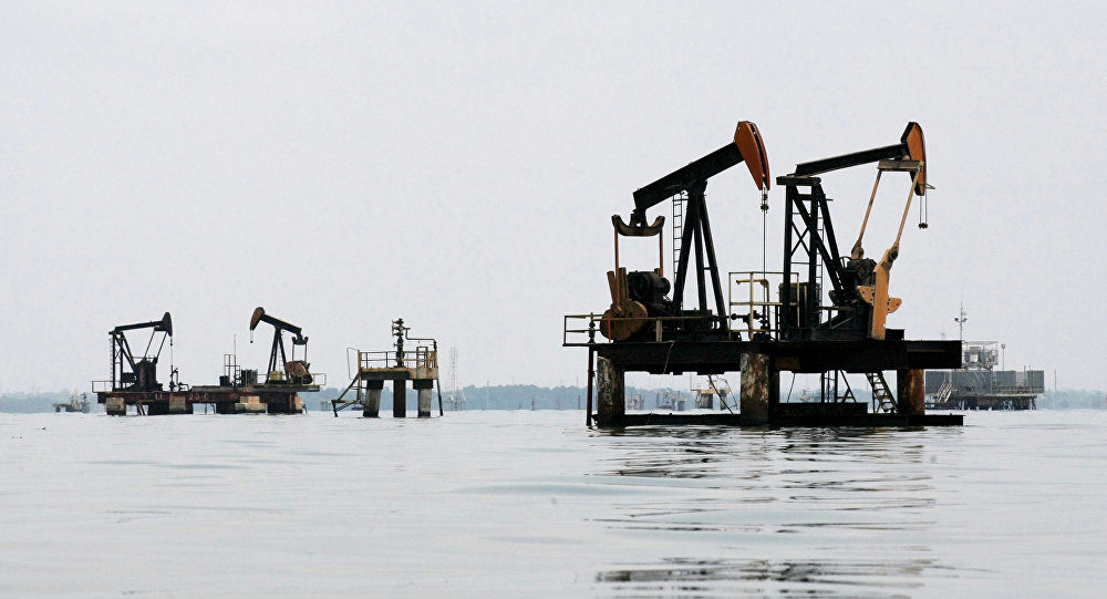 Click to enlarge venezuela oil pump