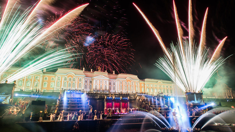 Click to enlarge Peterhof Palace