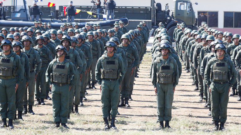 Click to enlarge Venezuelan soldiers