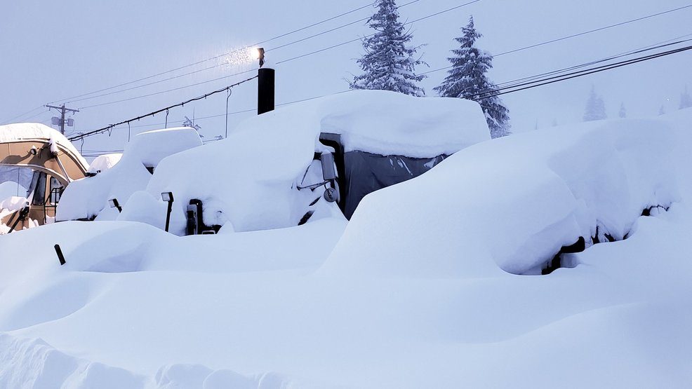 Snoqualmie ski resort after 4-foot snow dump