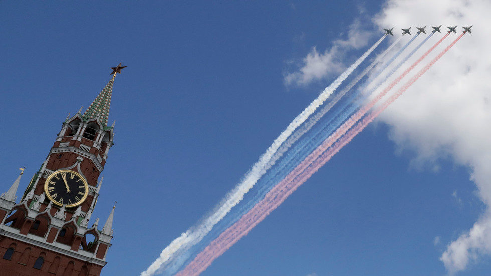 russian air force fly over