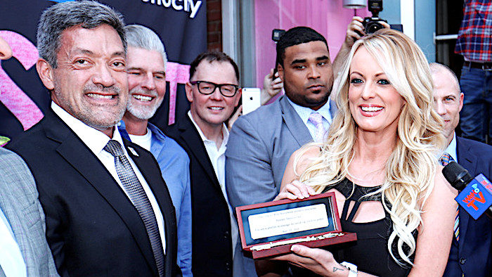 JohnDuran/StormyDaniels