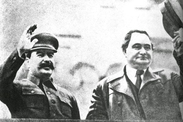 Click to enlarge dimitrov stalin