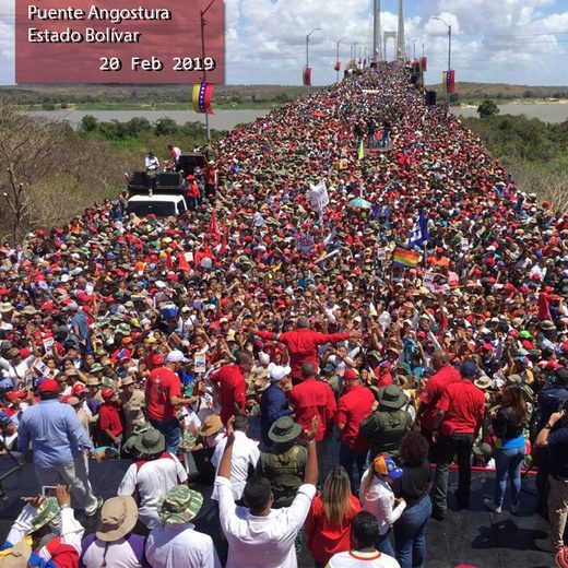 Click to enlarge Pro-Maduro demonstration Venezuela