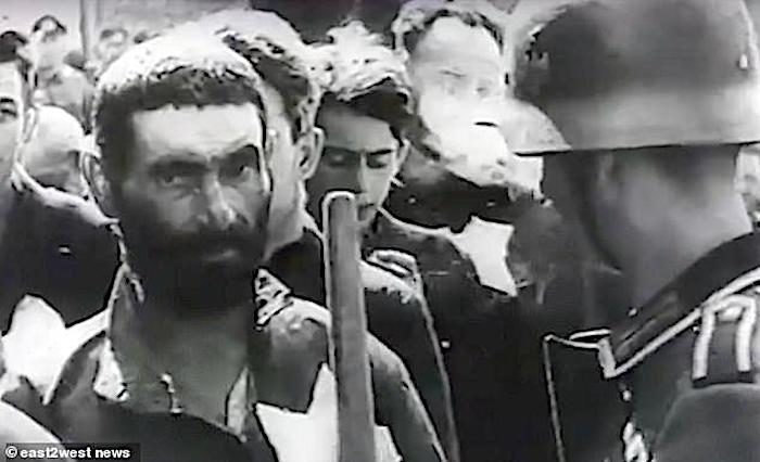 Click to enlarge Nazi soldier/Jews