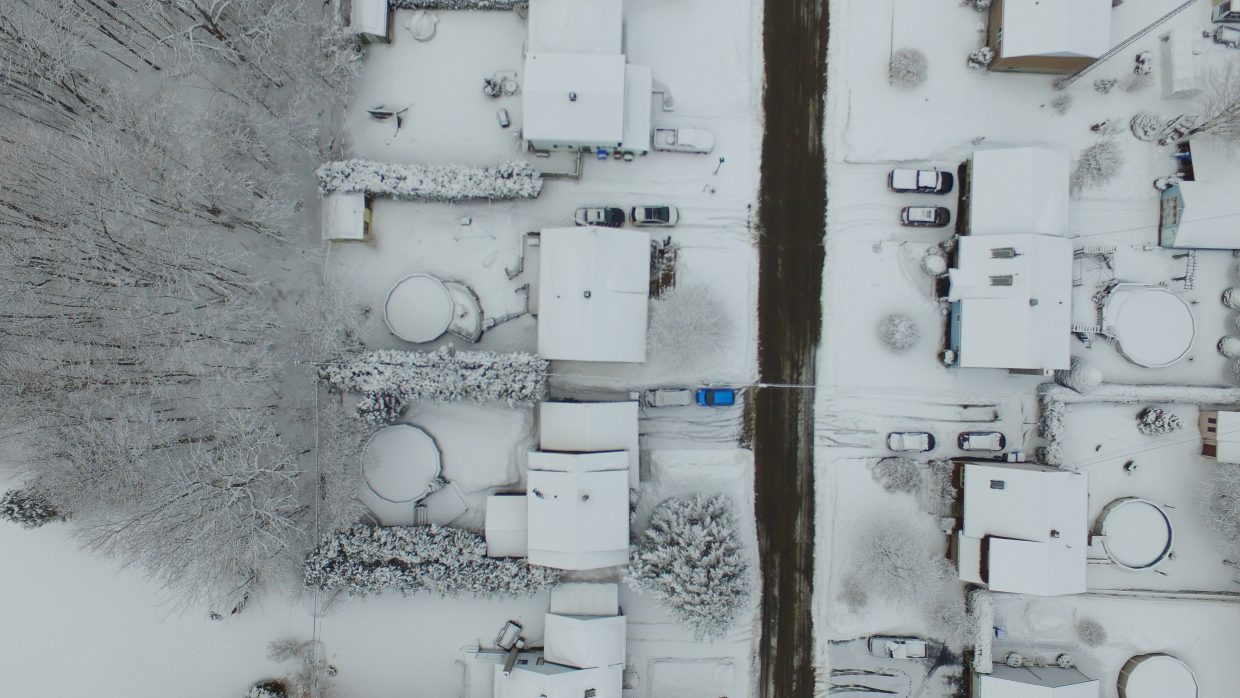 Click to enlarge Heavy snow in southwestern Colorado has closed schools and prompted a warning for people to shovel their roofs.