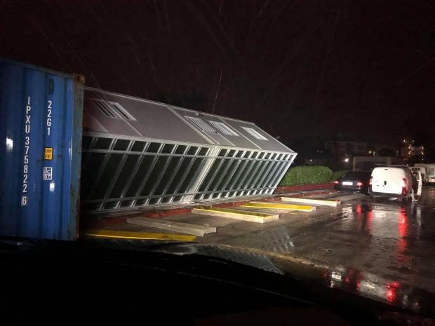 Click to enlarge container wind