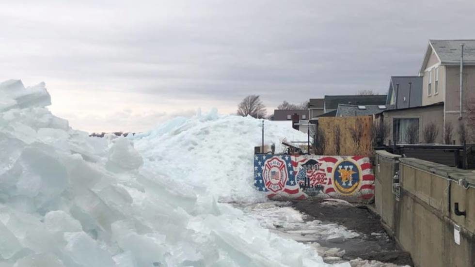 Click to enlarge ice tsunami great lakes