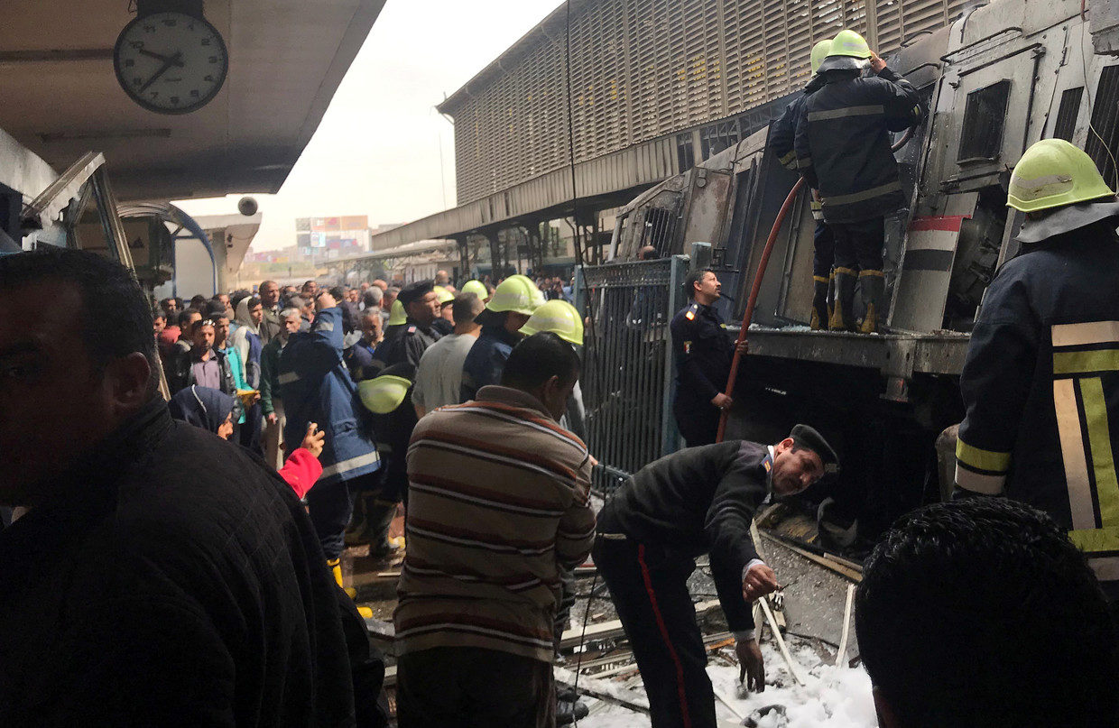 Click to enlarge cairo train crash