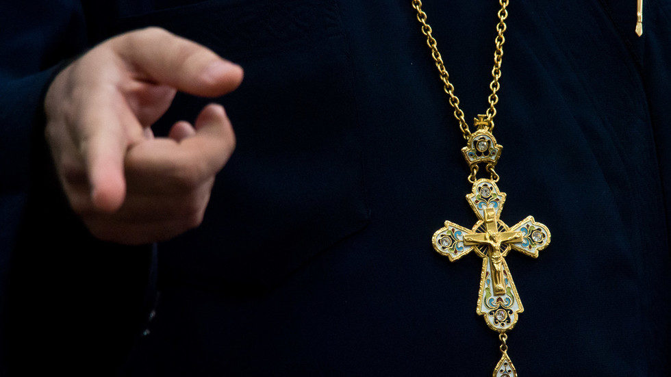 Click to enlarge Cross
