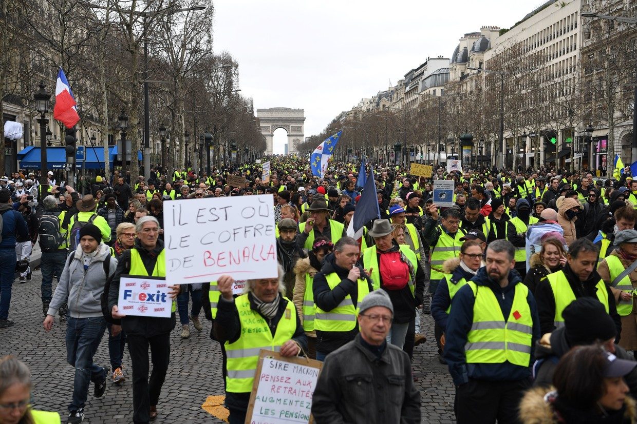 yellow vest 16 week