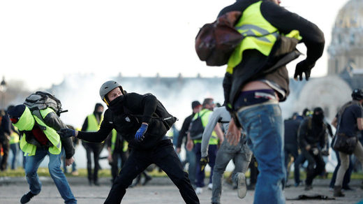 Merde!!! Cops get hit with fecal bombs during Yellow Vest protests in Marseille