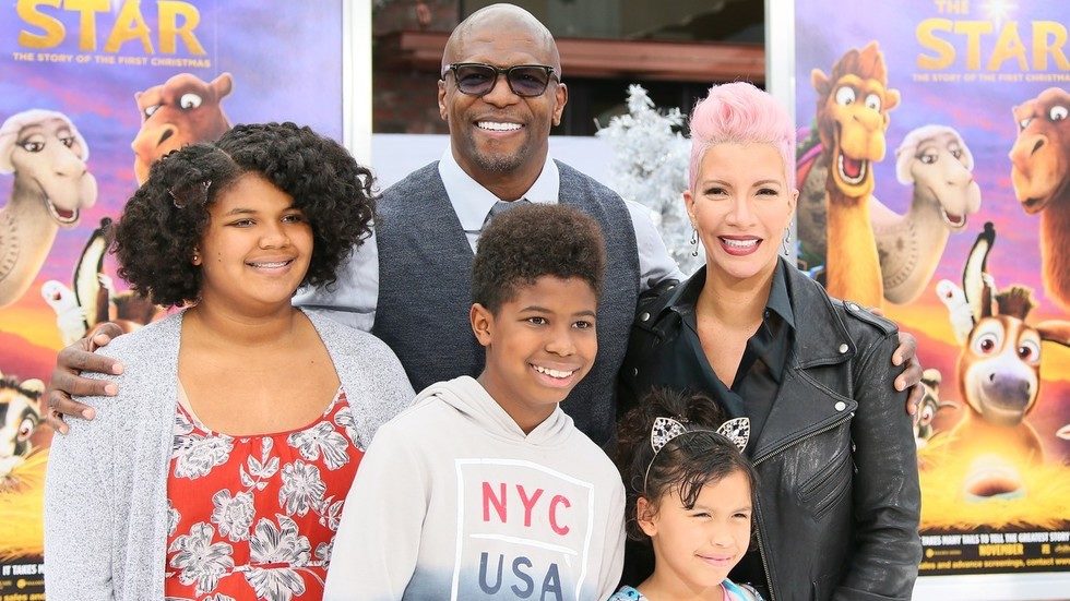 Click to enlarge Terry Crews and his family.