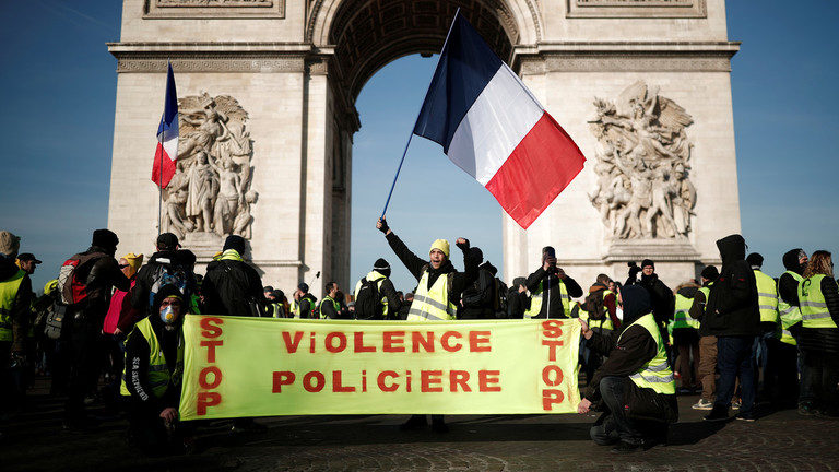 Click to enlarge Yellow Vests