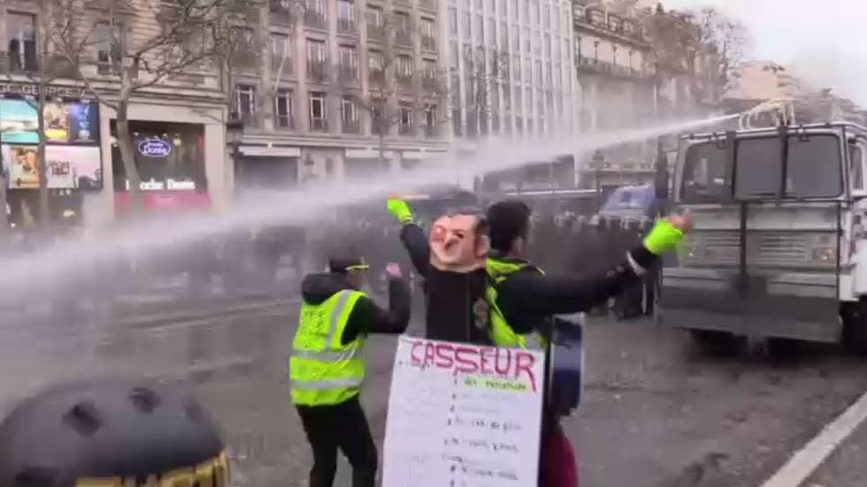 yellow vest act 17 March 2019