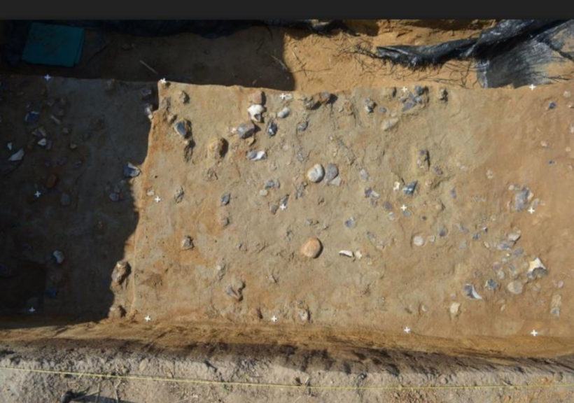 Click to enlarge Neanderthal flint workshop