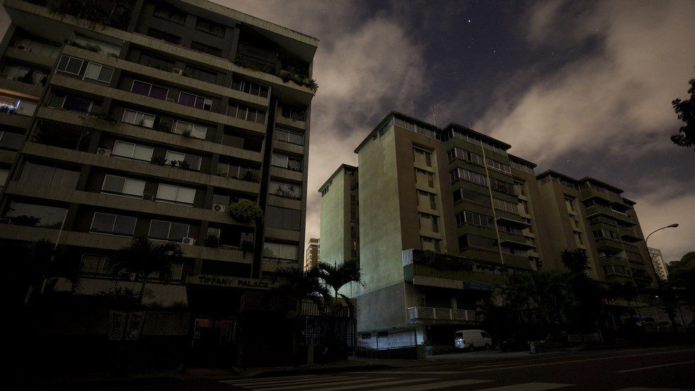 Click to enlarge blackout Caracas